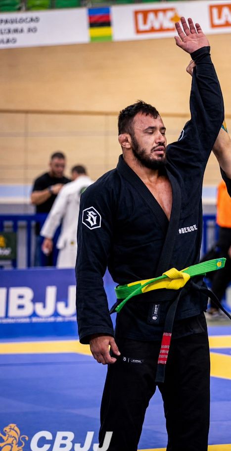 Caio Izidro